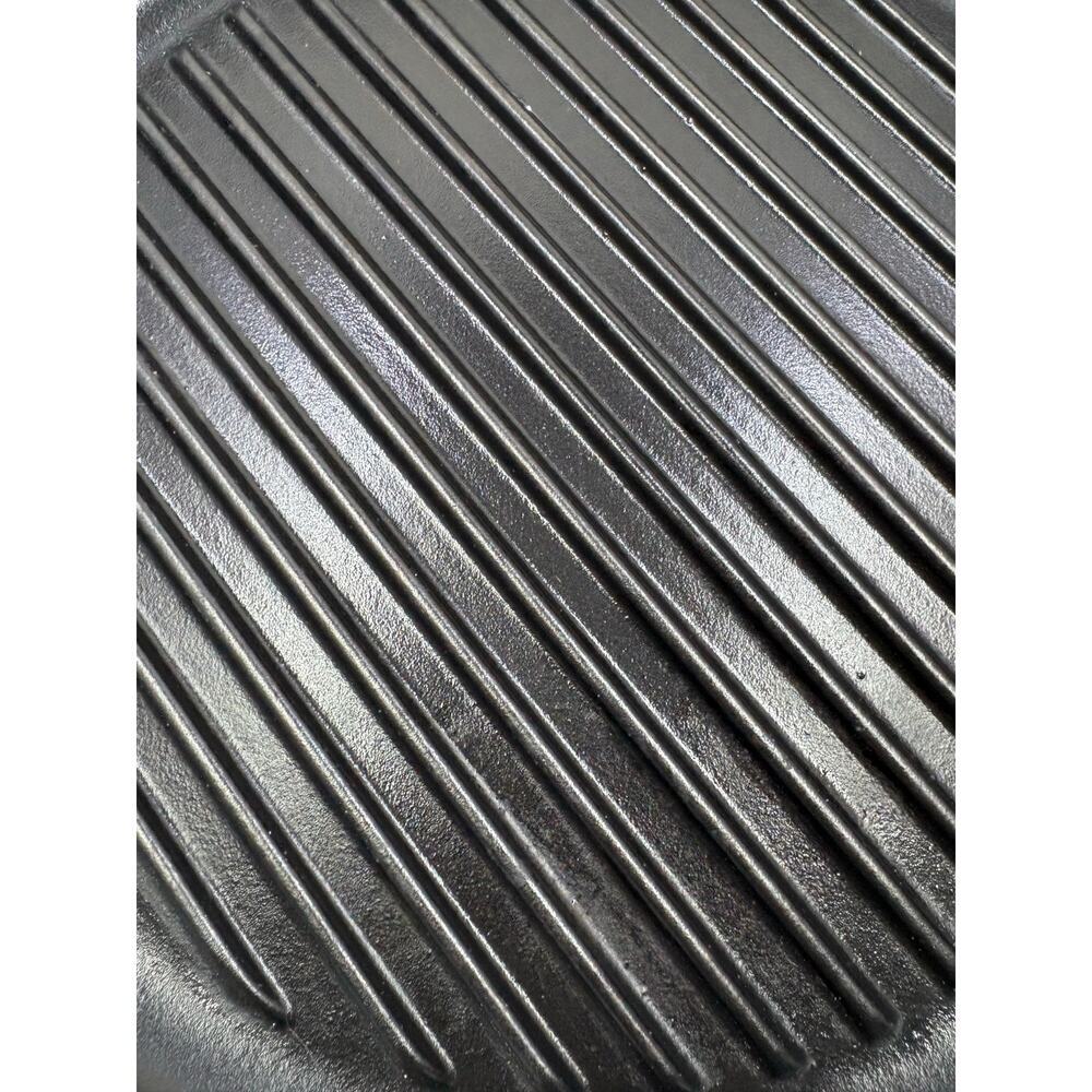 Le Creuset Enameled Cast Iron Grill Pan -Blue - Picture 2 of 4